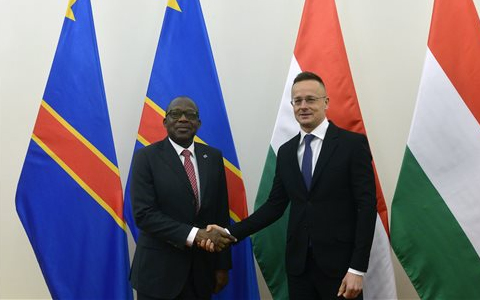 Szijjártó: Magyarország tízezer tonna gabona Afrikába szállítását finanszírozza Ukrajnából