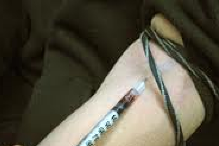 Hogyan akadályozza meg a szülő gyermeke drogfüggőségét? 