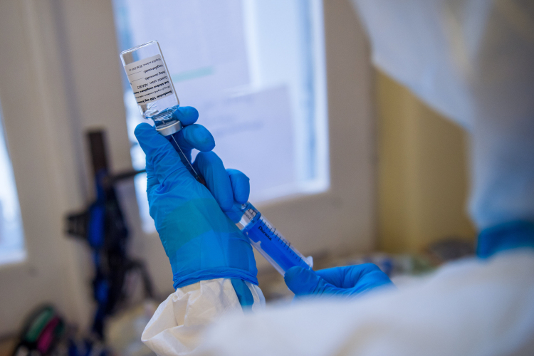 Eddig 3,5 millió adag Pfizer-BioNTech-vakcina érkezett Magyarországra