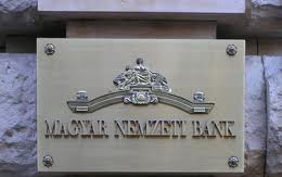 Új bérstruktúra a jegybankban - kivezetik a bónuszrendszert is