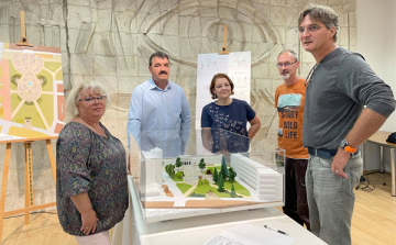 Szeptember 26-ig látogatható a  Makovecz Imre terveiből készült építőművészeti kiállítás
