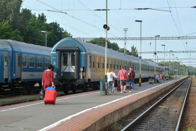 Módosított menetrend szerint közlekednek a vonatok Budapest–Pécs között