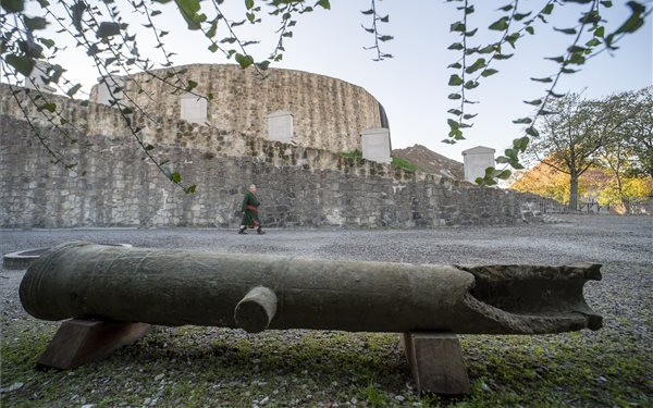 Több mint 400 éves török ágyút találtak az egri várban