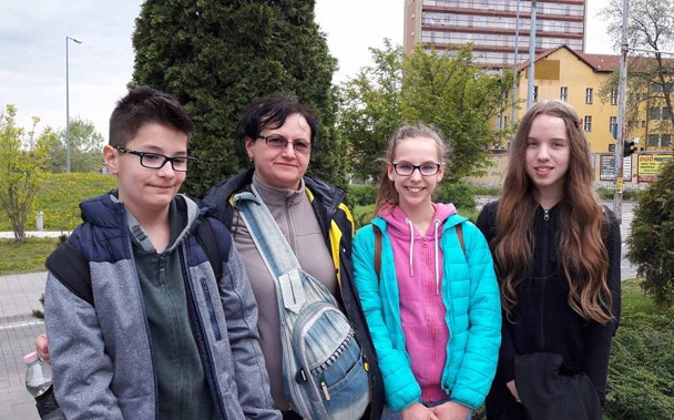 6 csapat indult a Belvárosiból a Medve szabadtéri matekversenyen