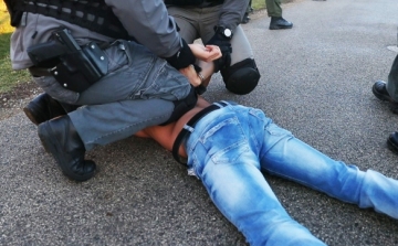 Bécsben lányokat futtató bandát kaptak el a rendőrség