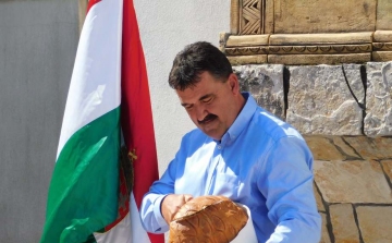 Folytatódott a Dombóvár kenyere hagyomány