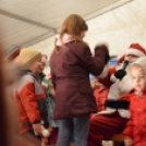 A Szállásréti-tónál találkozhattak a gyerekeket a lovaskocsin érkező városi Mikulással.