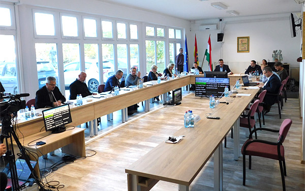 Tizenegy napirendi pontot tárgyalt Dombóvár Város Önkormányzatának Képviselő-testülete