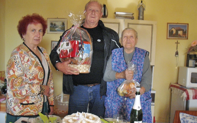 90. születésnapján köszöntötték Juliska nénit