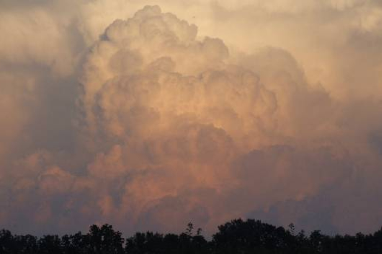 A várható heves zivatarok miatt másodfokú figyelmezetést adtak ki a keleti megyékre
