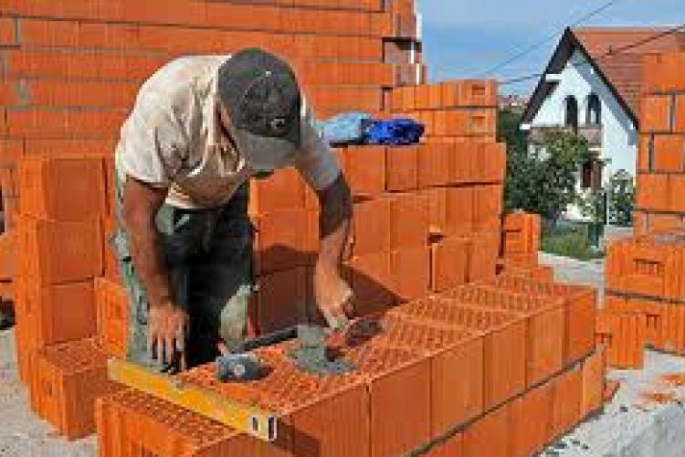 Lakásfelújítás: hogyan válasszunk kivitelezőt? 