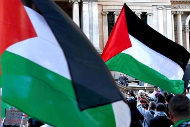 Izraeli-palesztin - Mintegy kétezren tüntettek Szarajevóban Palesztina mellett