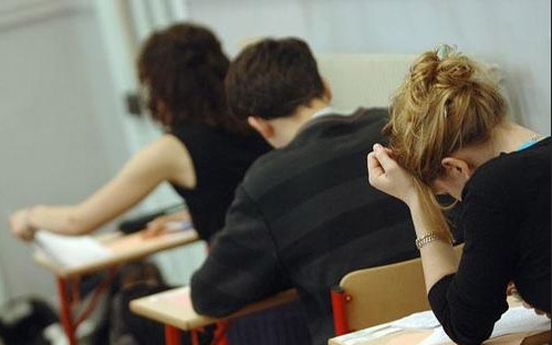A magyar írásbelikkel folytatódnak az érettségi vizsgák hétfőn