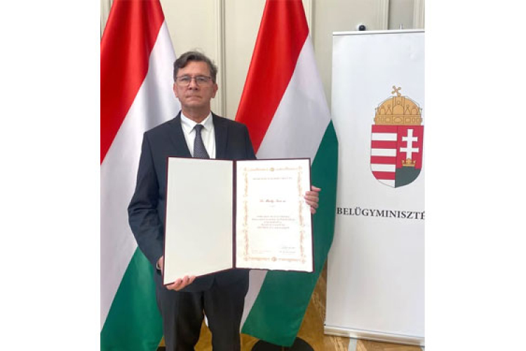 Miniszteri Elismerő Oklevélben részesült Dr. Márky Imre