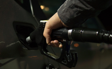 Benzinárstop: Magyarországon az egyik legalacsonyabb az üzemanyag ára az Európai Unióban