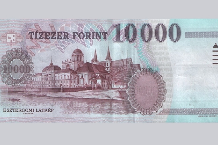 Bevonja a régi tízezer forintos bankjegyeket az év végén az MNB