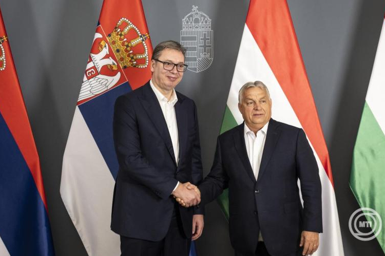 Orbán Viktor Szerbia elnökével tárgyalt