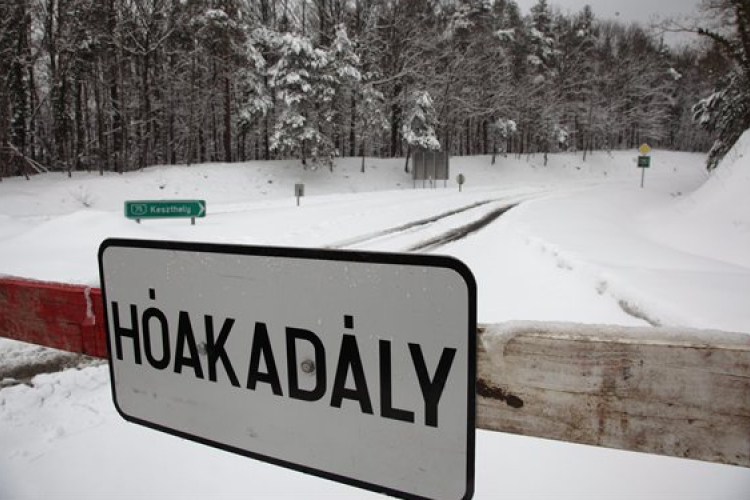 Havazás - Már csak 15 út járhatatlan hóátfúvás miatt