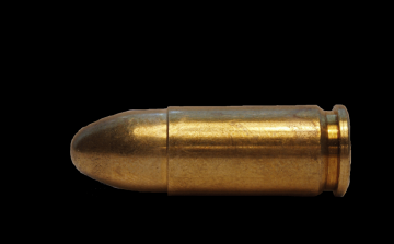 Lőszert találtak egy utasnál a debreceni repülőtéren