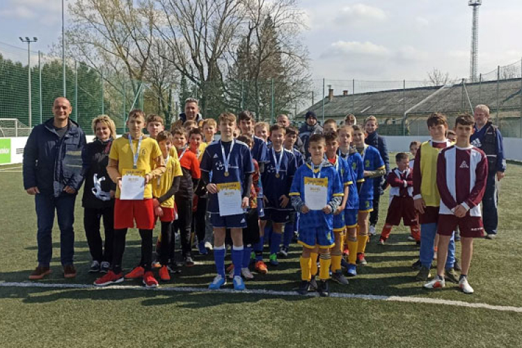 A tavaszi szünet előtt fociban mérkőztek meg a dombóvári körzet iskolái